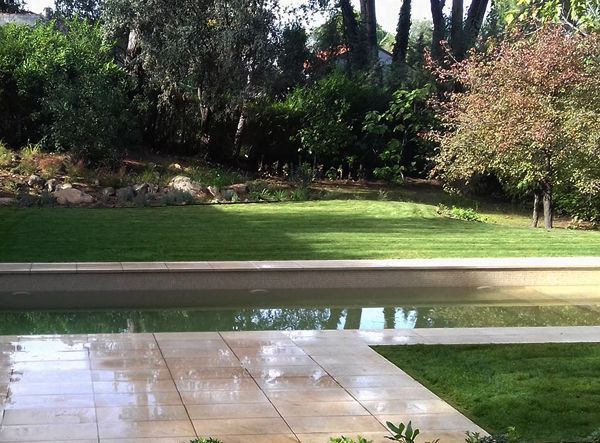 Jardín con piscina en la sierra de Madrid 5