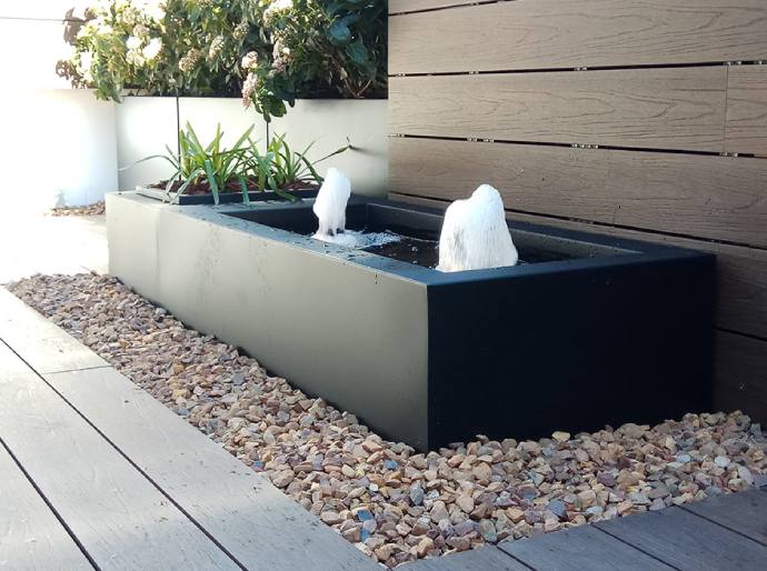 Fuente para jardin moderna 1